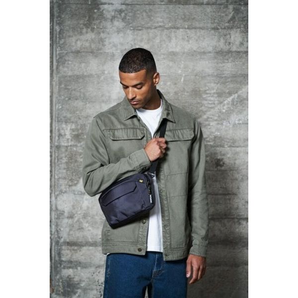 Ανδρικό Τσαντάκι Χιαστί Crossbody Caterpillar 84703-106 Μαύρο | RPET 900D, Μαγνητικά Κλεισίματα | & Hypalon Patch