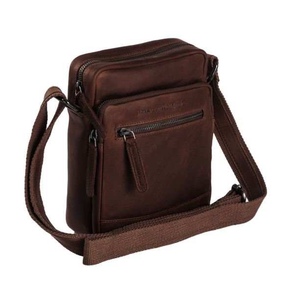Δερμάτινο Τσαντάκι Ώμου Chesterfield Birmingham C48.098001 Καφέ – Premium Pull-Up Δέρμα με Κομψό & Ανθεκτικό Design