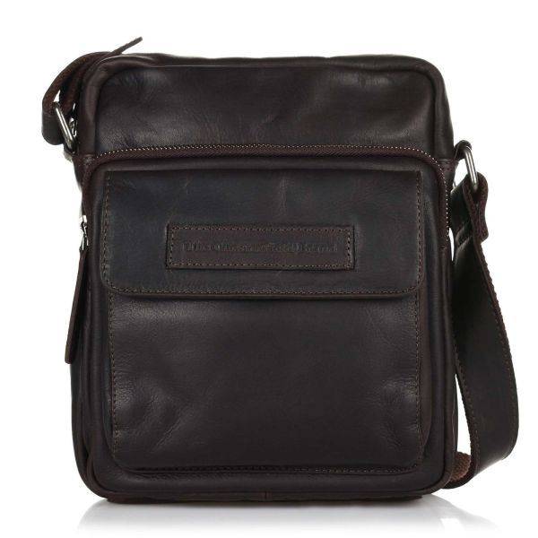 Δερμάτινο Τσαντάκι Ώμου Chesterfield C48.083701 Καφέ – Pull-Up Δέρμα Premium – Κομψό, Ανθεκτικό & Πρακτικό