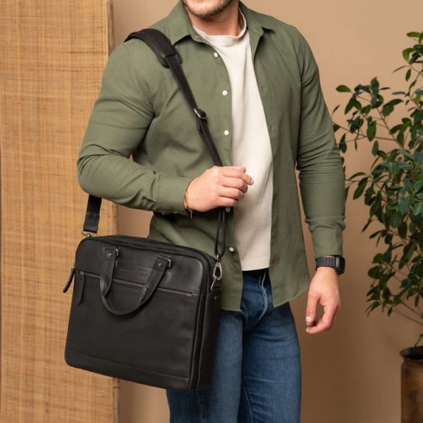 Δερμάτινη Επαγγελματική Τσάντα Chesterfield c40.110600 Μαύρο Imperia | Θήκες Οργάνωσης & Wax Pull Up Δέρμα