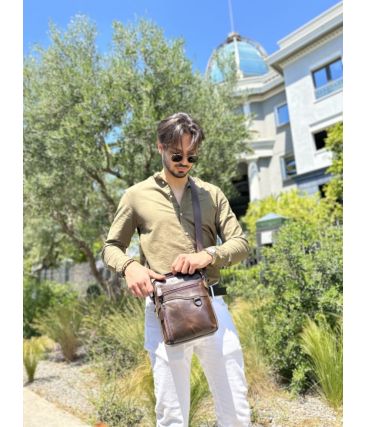 Δερμάτινο Ανδρικό Τσαντάκι Ώμου Cardinal 7012 Καφέ – Casual Ανδρικό Αξεσουάρ Καθημερινής Χρήσης
