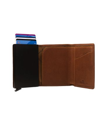Δερμάτινη Μεταλλική Καρτοθήκη Chesterfield C08.038031 Κονιάκ με RFID Προστασία & Έξτρα Θήκες