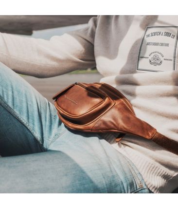 Δερμάτινο Τσαντάκι Μέσης Chesterfield Jack C23.000131 Κονιάκ – Pull-Up Δέρμα – Πρακτικό & Κομψό