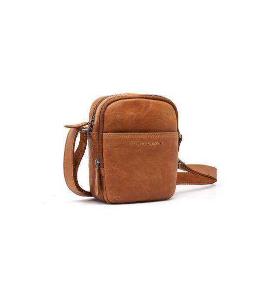 Ανδρικό Δερμάτινο Τσαντάκι Ώμου Μικρό Chesterfield C48.182701 Κονιάκ | Wax Pull Up με 2 Κεντρικές Θήκες
