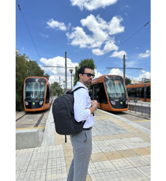 Σακίδιο Πλάτης Mancro 1006 Μαύρο 20L – Αδιάβροχο Backpack με USB & Αντικλεπτική Θήκη