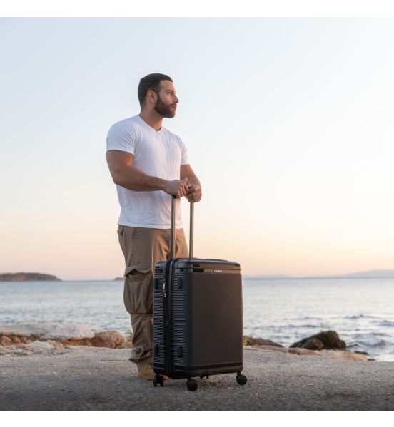 Μεσαία Βαλίτσα 66x27/32x40 Cardinal 2019 Μαύρο | Ανθεκτική με 100% Πολυπροπυλένιο για Έως 23 Κιλά