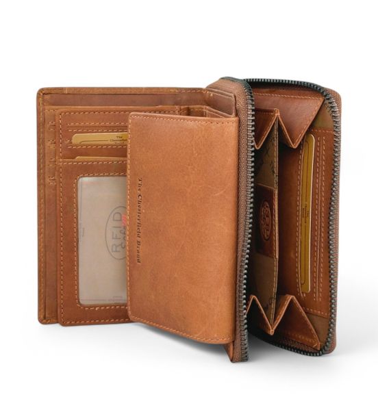Δερμάτινο Γυναικείο Πορτοφόλι Chesterfield C08.017231 Κονιάκ με RFID Προστασία – Premium Ποιότητα