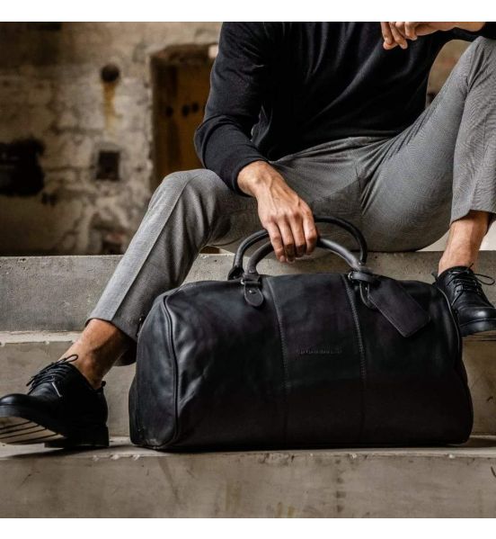 Δερμάτινο Σακβουαγιάζ Chesterfield William C20.000400 Μαύρο 53cm – 43L Premium Wax Pull-Up Δέρμα