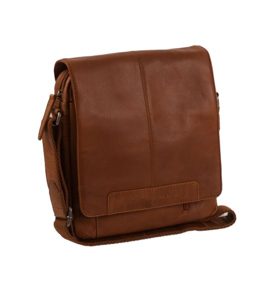 Ανδρικό Δερμάτινο Τσαντάκι Ώμου Chesterfield Remy C48.055031 Κονιάκ – Premium, Κομψό με Καπάκι & Φερμουάρ