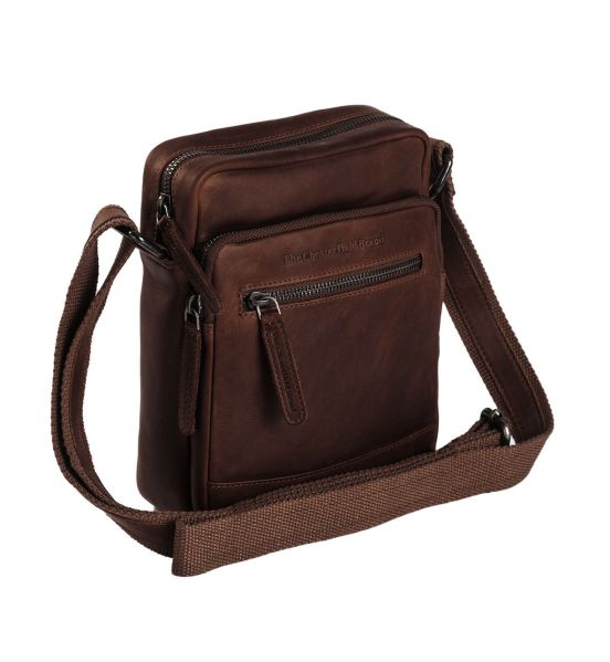 Δερμάτινο Τσαντάκι Ώμου Chesterfield Birmingham C48.098001 Καφέ – Premium Pull-Up Δέρμα με Κομψό & Ανθεκτικό Design