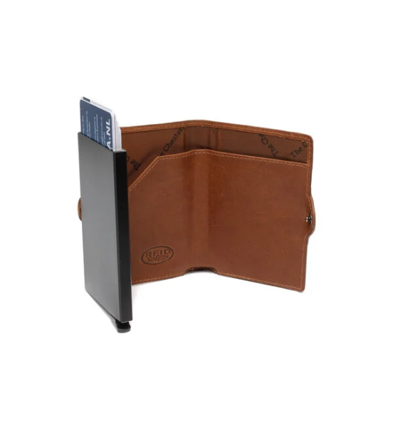 Δερμάτινη Μεταλλική Καρτοθήκη Chesterfield Francis C08.051031 Κονιάκ – με Προστασία RFID