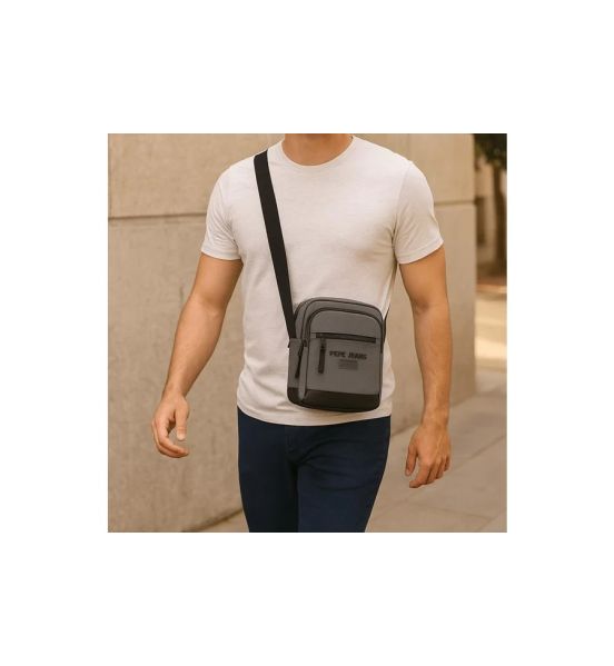Επώνυμο Ανδρικό Τσαντάκι Ώμου & Χιαστί Pepe Jeans Waltford Γκρι | 3 Θήκες & Θέση Tablet | Αδιάβροχο