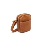 Ανδρικό Δερμάτινο Τσαντάκι Ώμου Μικρό Chesterfield C48.182701 Κονιάκ | Wax Pull Up με 2 Κεντρικές Θήκες