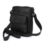 Δερμάτινο Τσαντάκι Ώμου Chesterfield C48.083700 Μαύρο – Pull-Up Δέρμα Premium – Κομψό, Ανθεκτικό & Πρακτικό