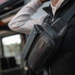Ανδρικό Τσαντάκι Μέσης CARDINAL 121 Ανθρακί – Compact, Αδιάβροχο & Λειτουργικό για Ταξίδια & Καθημερινή Χρήση