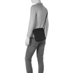 Δερμάτινο Ανδρικό Τσαντάκι Ώμου Chesterfield C48.138600 Laveno Μαύρο – Premium Wax Pull up Δέρμα