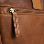 Δερμάτινη Επαγγελματική Τσάντα Chesterfield SETH C40.101031 Κονιάκ για Laptop 15.6” – Premium Business Class Design