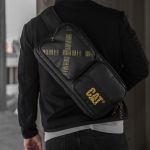 Ανδρικό Τσαντάκι Χιαστί Crossbody Μεγάλο Caterpillar 84165-01 Μαύρο – Αδιάβροχο για Tablet & Καθημερινή Χρήση