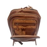 Δερμάτινο Σακίδιο Πλάτης Ανδρικό Chesterfield C58.031731 Κονιάκ – Premium Vintage Design