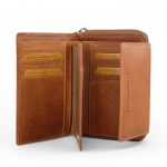 Δερμάτινο Γυναικείο Πορτοφόλι Chesterfield C08.017231 Κονιάκ με RFID Προστασία – Premium Ποιότητα