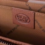 Δερμάτινο Γυναικείο Πορτοφόλι Μεγάλο Chesterfield Mirthe C08.017831 Κονιάκ με RFID Προστασία – Premium Wax Pullup Δέρμα