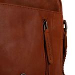 Ανδρικό Δερμάτινο Τσαντάκι Ώμου Chesterfield Remy C48.055031 Κονιάκ – Premium, Κομψό με Καπάκι & Φερμουάρ