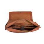 Δερμάτινος Χαρτοφύλακας – Ταχυδρόμου Chesterfield C48.055231 Κονιάκ Richard – Premium Pull-Up Δέρμα