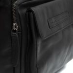 Δερμάτινο Τσαντάκι Ώμου Chesterfield C48.083700 Μαύρο – Pull-Up Δέρμα Premium – Κομψό, Ανθεκτικό & Πρακτικό