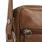 Δερμάτινο Τσαντάκι Ώμου Μικρό Chesterfield Hamilton C48.116331 Κονιάκ – Premium, Ιδανικό για Smartphone