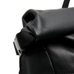 Premium Δερμάτινο Σακίδιο Rolltop Chesterfield Mazara C58.032300 Μαύρο – Vintage Χαρακτήρα & Urban Business Design