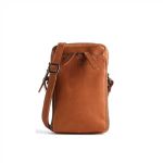 Δερμάτινο Τσαντάκι Ώμου Μικρό Chesterfield Hamilton C48.116331 Κονιάκ – Premium, Ιδανικό για Smartphone