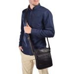 Δερμάτινο Τσαντάκι Ώμου Chesterfield C48.083701 Καφέ – Pull-Up Δέρμα Premium – Κομψό, Ανθεκτικό & Πρακτικό