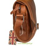 Ανδρικό Δερμάτινο Τσαντάκι Ώμου Chesterfield Remy C48.055031 Κονιάκ – Premium, Κομψό με Καπάκι & Φερμουάρ