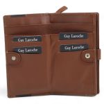Δερμάτινο Γυναικείο Πορτοφόλι Guy Laroche 23916 Καφέ με RFID Προστασία – Premium Ποιότητα – Πολυτέλεια & Ασφάλεια
