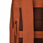Δερμάτινο Επαγγελματικό Σακίδιο Πλάτης Chesterfield Soraja C58.700031 Κονιάκ – με 3 Διαμερίσματα & Wax Pull-Up Δέρμα
