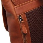 Premium Επαγγελματικό Δερμάτινο Backpack Chesterfield Farrow C58.071631 Κονιάκ | Κομψότητα & Οργάνωση