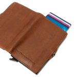 Δερμάτινη Μεταλλική Καρτοθήκη Chesterfield Francis C08.051031 Κονιάκ – με Προστασία RFID