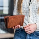Γυναικείο Δερμάτινο Πορτοφόλι Φάκελος Chesterfield C08.043331 Κονιάκ Havana με RFID Προστασία – Vintage Design