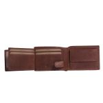 Δερμάτινο Ανδρικό Πορτοφόλι Μικρό Chesterfield Marvin C08.040631 Κονιάκ με RFID Προστασία – Premium Wax Pull Up Δέρμα