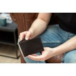 Δερμάτινο Ανδρικό Πορτοφόλι Chesterfield C08.017301 Καφέ με RFID Προστασία – Premium Ασφάλεια & Πολυτέλεια